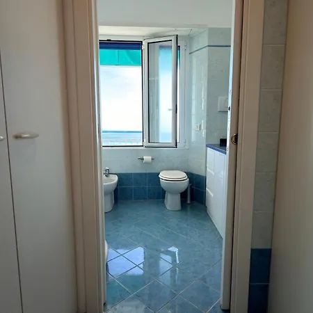 Splendido Attico Vista Mare Apartman