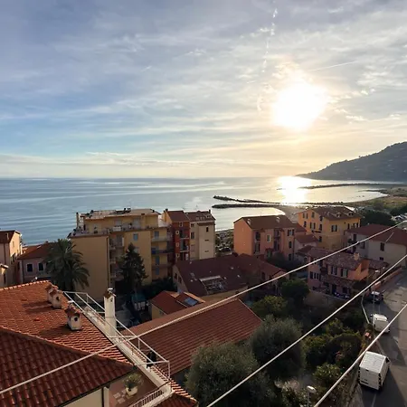 Splendido Attico Vista Mare Apartment Ospedaletti